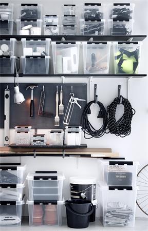 Műanyag tárolódoboz, 3 liter, fekete fogantyúkkal, SMARTSTORE "Classic 3", átlátszó 2 Műanyag tárolódoboz, 3 liter, fekete fogantyúkkal, SMARTSTORE "Classic 3", átlátszó