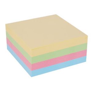 Közepes méretű öntapadó jegyzettömbök