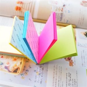 Közepes méretű öntapadó jegyzettömbök