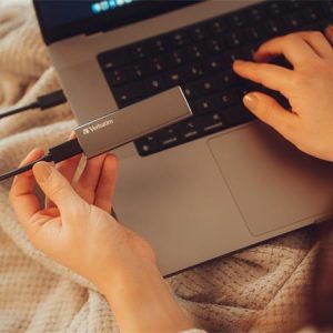 SSD (külső memória), 1TB, USB 3.2 Gen2 VERBATIM "Vx500", szürke